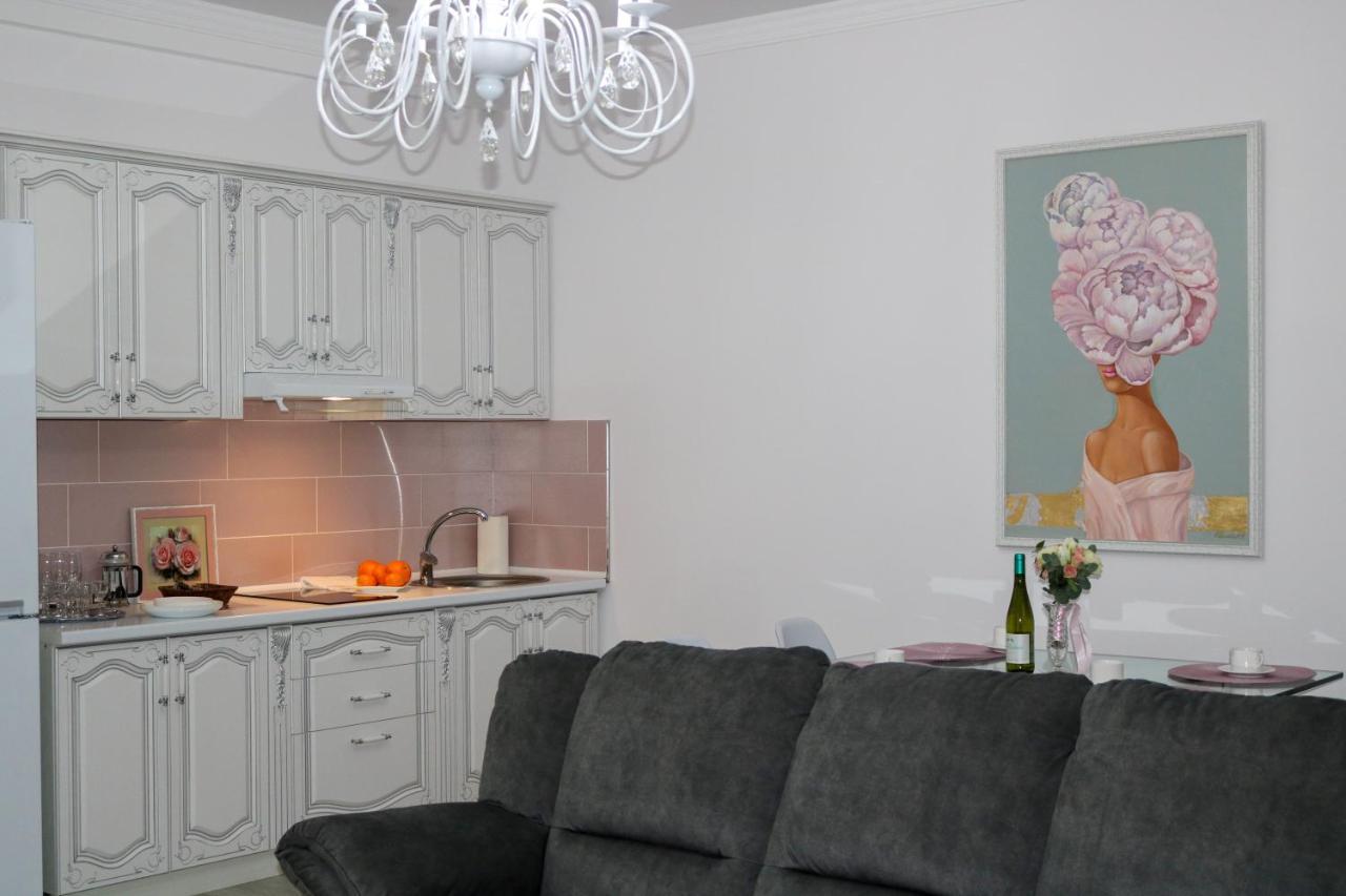 Golden Park Hotel Pavlodar Habitación foto