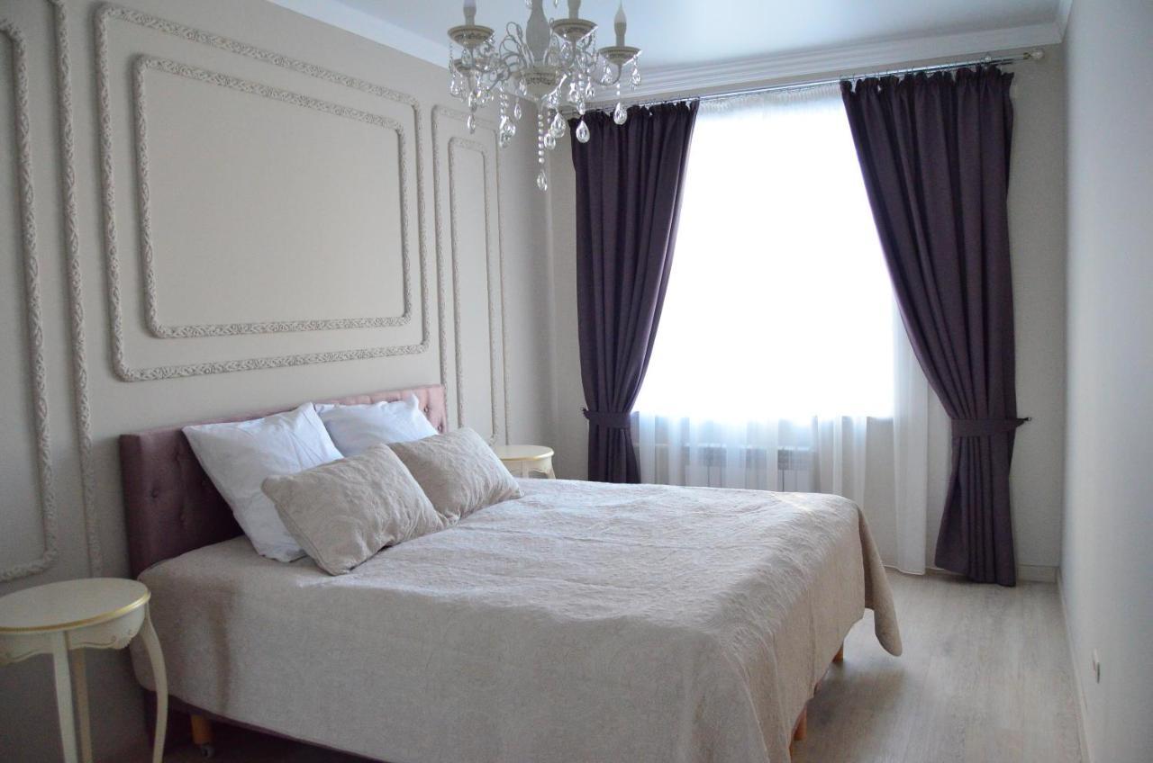 Golden Park Hotel Pavlodar Habitación foto