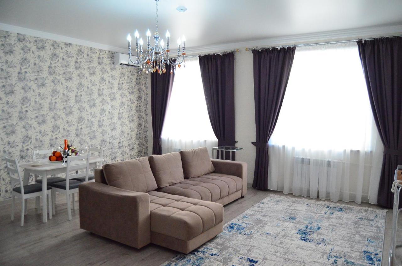 Golden Park Hotel Pavlodar Exterior foto