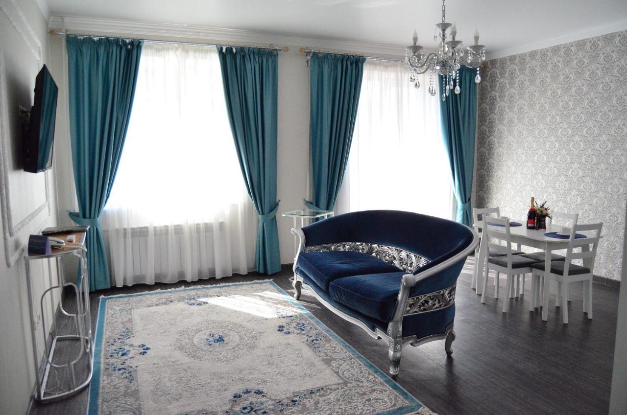 Golden Park Hotel Pavlodar Exterior foto