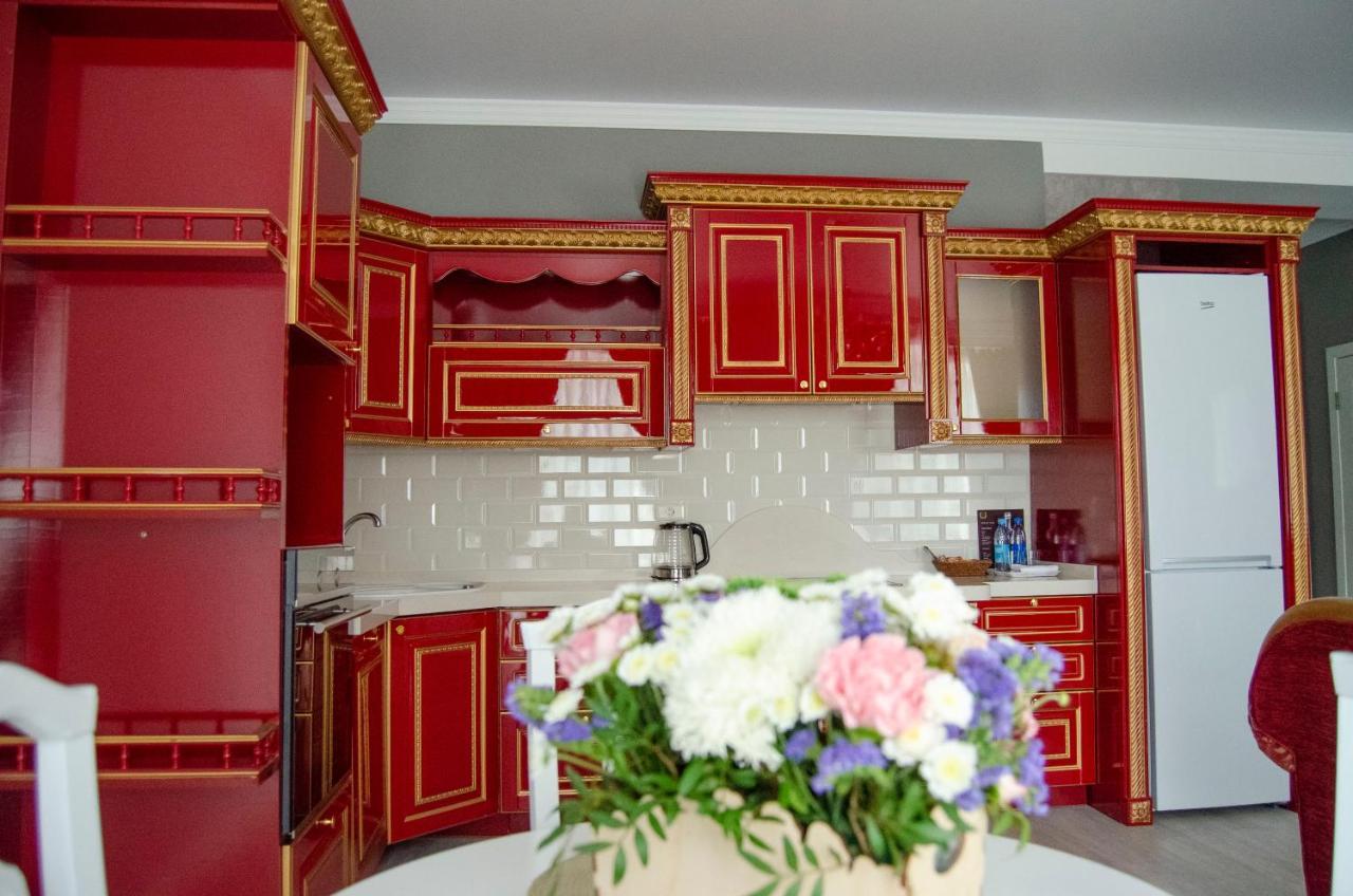 Golden Park Hotel Pavlodar Exterior foto