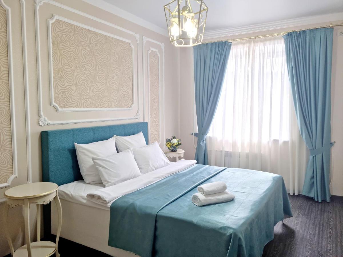 Golden Park Hotel Pavlodar Exterior foto